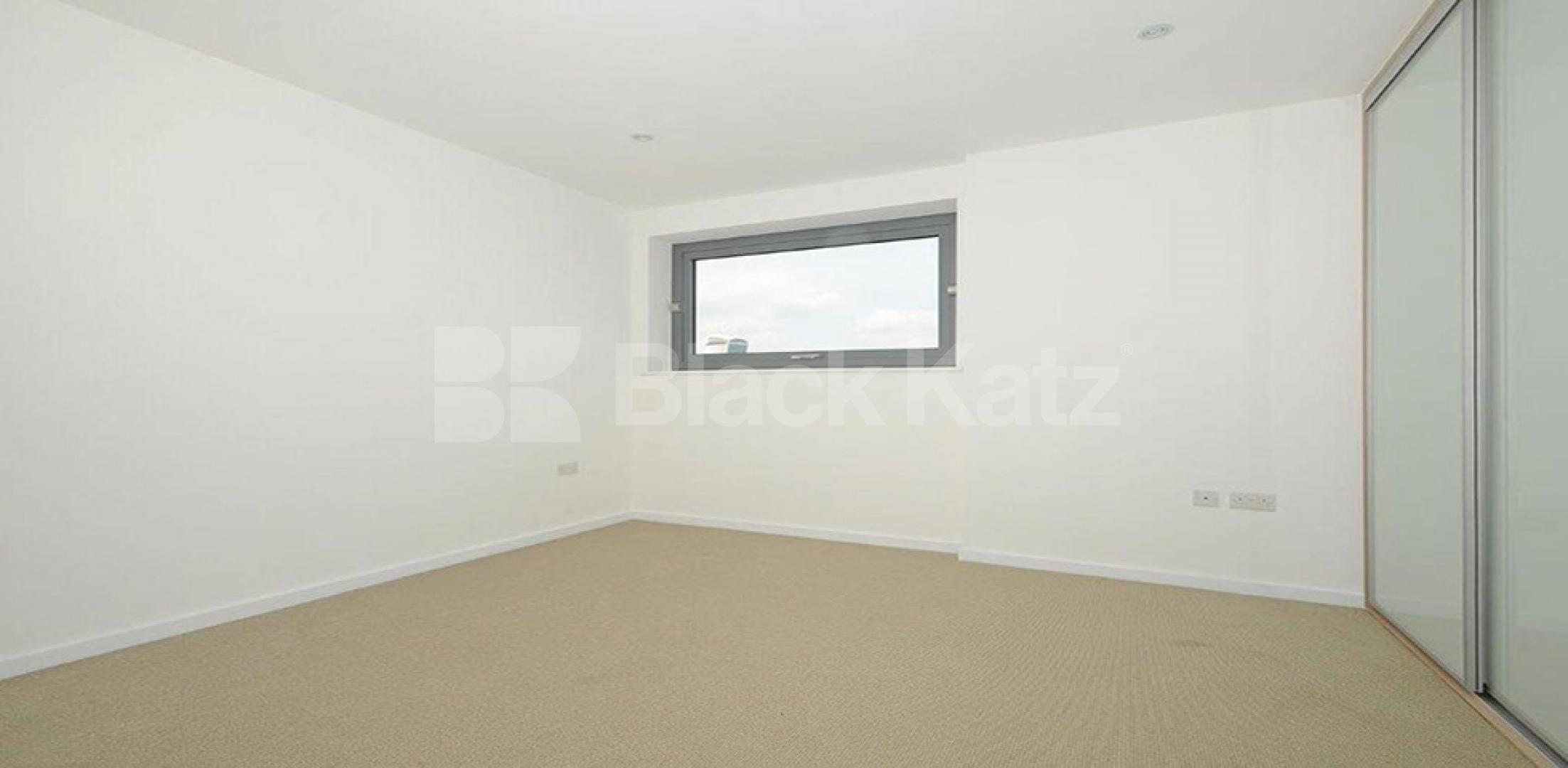 			NEW INSTRUCTION , 1 Bedroom, 1 bath, 1 reception Apartment			 Rosler Building. Ewer Street., London Bridge